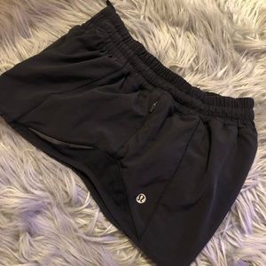 🍋Lululemon Hotty Hot Shorts🍋